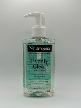 Neutrogena Evenly Clear Acne Cleanser 2% Salicylic Acid 9.1 oz New